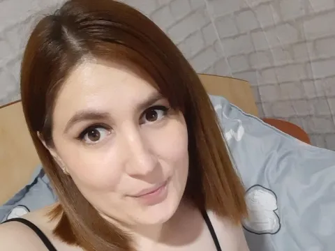 video live sex cam show of webcam model LarisaLowe