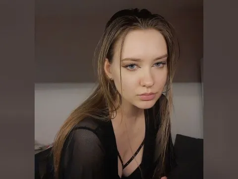 peep show show of webcam model MiaRitler